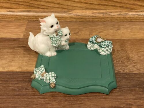 🔥 RARE Richesco Corporation Handcrafted Ceramic Cats Bowtie Decor