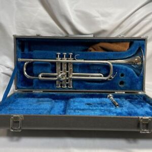 YAMAHA YTR-135 Trumpet Hard Case Student Model Beginner used From Japan