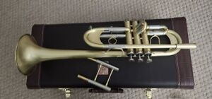 New ListingHigh Quality Trumpet C to B Tune Brass Plated Professional Instrument