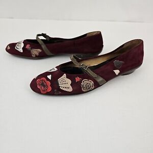 Salvatore Ferragamo Mary Janes Shoes Red Suede Flower Detail 9.5 AAA