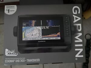 Garmin ECHOMAP UHD 74sv (010-02339-01) and GT54UHD-TM Transducer