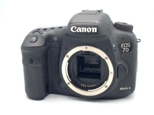 Canon EOS 7D Mark II 20.2MP Digital SLR Camera Body `0173