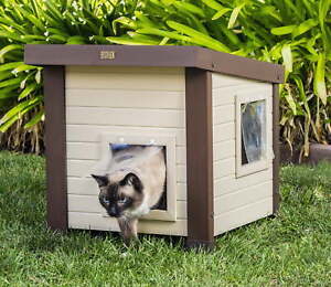 Outdoor Feral Cat House for Multiple Cats, 2 Vinyl Door Moisture Odor Resistant