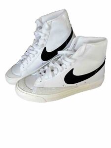 Size 8 - Nike Blazer 77 Vintage Mid White Black W