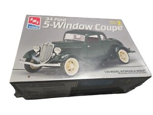 AMT Ertl 8214 1/25 Scale '34 Ford 5-Window Coupe Plastic Model Car Kit Open Box