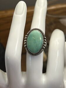 vintage native american turquoise ring size 6.5. Excellent condition. Signed.