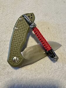 275 Paracord Combo Knife Lanyard Gray/Red with Black Titanium Bead