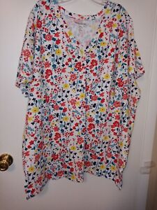 Ladies plus size NWOT floral patterned top by WOMAN WITHIN Size 4X