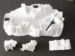 STAR WARS 1980 HOTH  IMPERIAL ATTACK BASE  WITH BRIDGES AND WALL