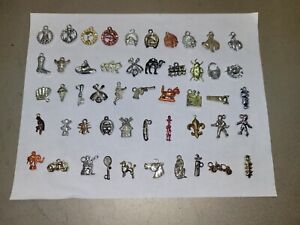 New ListingLot of 50 Vintage Plastic & Some Metal Coated CRACKER JACK Charm Toy Prizes.