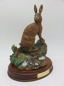 Royal Doulton - HARE DA 6 (Very Rare) Ceramic Rabbit on Wooden Base