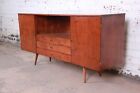Paul McCobb Planner Group Mid-Century Modern Credenza or Media Cabinet