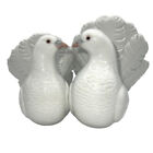 Lladro Couple of Doves Kissing Lovebirds Porcelain Figurine 1169 Christmas Gift