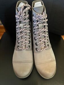 womens boots size 9 new sorel