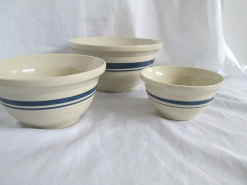 ROSEVILLE Friendship Pottery Blue Stripe Farmhouse set of 3 nesting mixing bowls