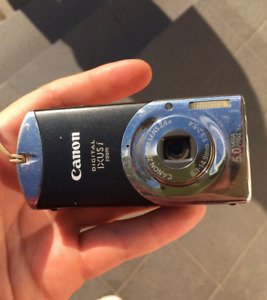 Camera Canon digital IXUS i PC1144 5.0 Megapixels Lens 24x ( Read description)