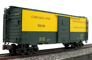 WEAVER #EBC56D Chicago and North Western CNW PS-1 40' Express Boxcar, C9