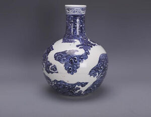 New ListingBeautiful Chinese Hand Painting Blue&white Porcelain Dragon Globular Shape Vase