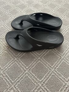 Oofos Original Black Recovery Comfort Flip Flops Thong Sandals Men’s 5 Women’s 7
