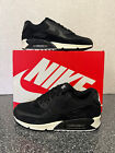 (D) Nike Air Max 90 Essential Athletic Black Shoes Mens Size 9.5 537384 077
