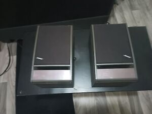 Bose 141 Bookshelp Speaker used, good condition, speakers work without an issue