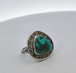 Vintage Sterling Silver Navajo Ring with Turquoise Size 7.5