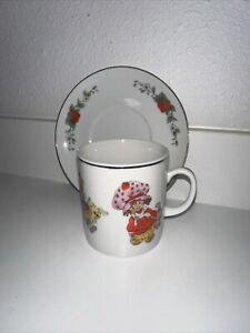 RARE 1983 AMERICAN GREETINGS STRAWBERRY SHORTCAKE FINE PORCELAIN CUP & SAUCER