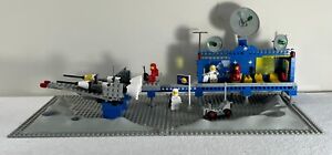 LEGO 6970-Beta-1 Command Center-100% Complete, Instructions and Minifigures