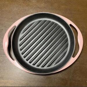 Le Creuset Round Grill Chiffon Pink Double Handled 10-1/4