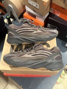 Size 11 - adidas Yeezy Boost 700 V2 Geode Brown EG6860 100% Authentic