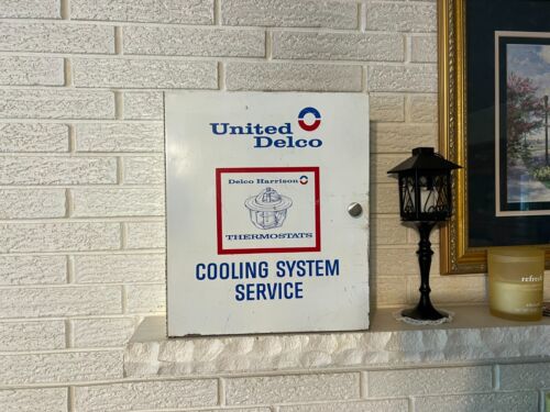 C1965 Vintage United Delco Thermostats Metal Service Station Cabinet