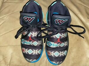 Nike Shoe, N7, Size 5.5, with Native American Inspired Design