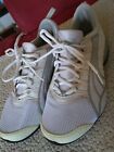 Womens puma white athletic shoes size 8.5* barely any signs of wear.