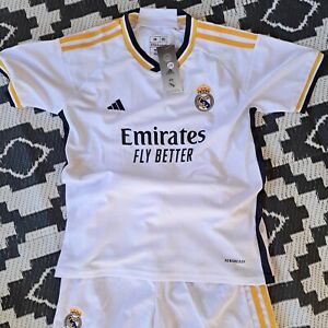 Real Madrid Uniform Kid Set Size 24