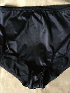 Vintage VANITY FAIR size 9 Women's Glossy Wet Look Satin Stretch Panties Brief