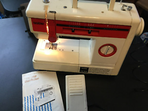 Brother VX-810 Sewing Machine w/Pedal case + Extras... Serviced!