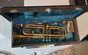 Vintage 1936 C.G. Conn Trumpet with Case and 3 Mouthpieces - Collectible!