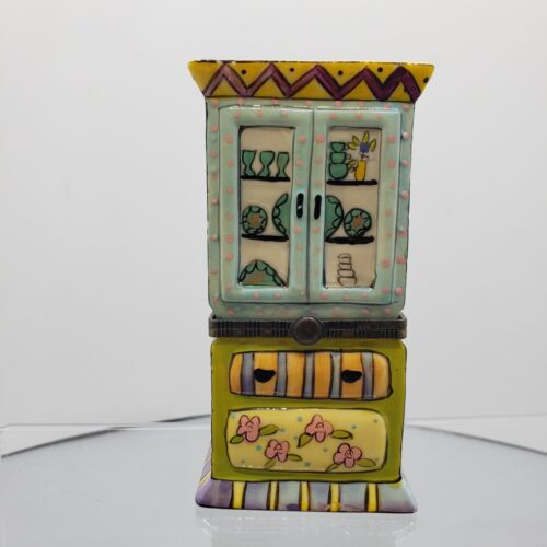 Miniature Trinket Box Hinged Pillbox Porcelain China Pie Cabinet Childs Mini