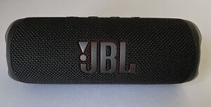 JBL Flip 6 Portable Bluetooth Speaker. Waterproof. Black