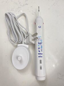 Oral-B Kids Electric Toothbrush  Coaching Pressure Sensor & Timer Rechargeable