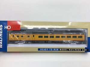 HO Walthers 932-9554 Chicago & North Western AC&F Cafe Lounge Passenger Car CNW