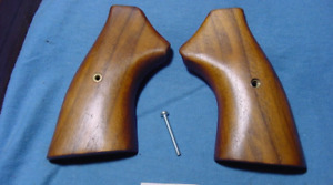NOS Smooth Walnut Grips for Ruger Security Service Speed Six Cal 38 357 Revolver