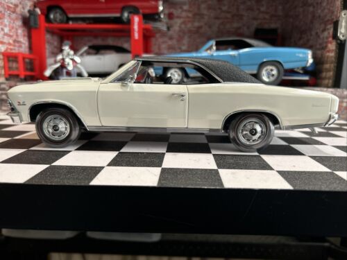 1966 Chevelle 396 Matco Tools Authentics Muscle Car Series 1:18 Scale With Box
