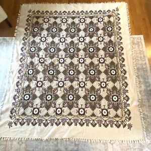 Ornate Floral Medallion Tapestry Woven Fringed Throw Blanket Bed Covering 74x88