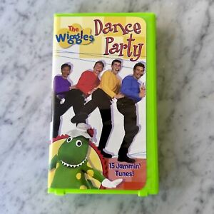 The WIggles Dance Party VHS Tape Clamshell 15 Songs 2001