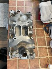 EDELBROCK Performer Chevy 350 intake manifold 2101 Clean W/ Thermostat Housing