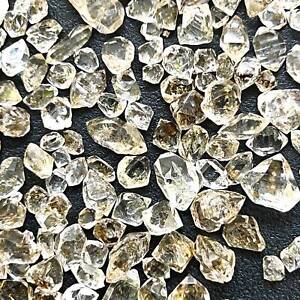 Petroleum Quartz Small Crystals (UV Reactive) Raw Natural Wholesale Lot Gemstone
