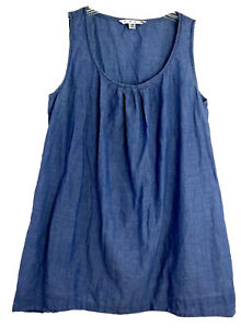 Cabi Blue Chambray Sleeveless Top Blouse Style # 883 Womens XS Darted Round Neck