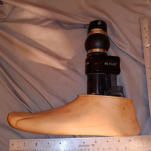 Ossur prosthetic Re-Flex ankle and 28L left polymer foot  carbon fiber foot
