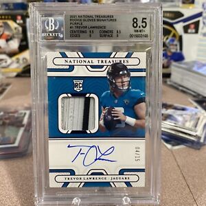 2021 National Treasures Trevor Lawrence RC Rookie Gloves Signature 4/15 BGS 8.5